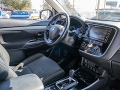 Used 2017  Mitsubishi Outlander 4d SUV FWD SE at A Motors Sales & Finance near San Antonio&comma; TX