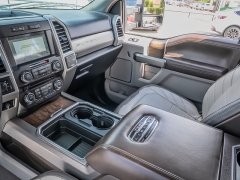 Used 2018  Ford Super Duty F-350 4WD Crew Cab Lariat DRW Longbed at A Motors Sales & Finance near San Antonio&comma; TX