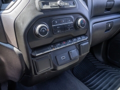Used 2020  Chevrolet Silverado 1500 2WD Crew Cab Custom at A Motors Sales & Finance near San Antonio&comma; TX