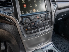 Used 2017  Jeep Grand Cherokee 4d SUV 4WD Laredo Altitude at A Motors Sales & Finance near San Antonio, TX