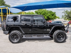 Used 2018  Jeep Wrangler JK Unlimited 4d SUV 4WD Sport at A Motors Sales & Finance near San Antonio&comma; TX