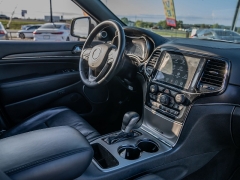 Used 2020  Jeep Grand Cherokee 4d SUV 2WD Overland High Altitude at A Motors Sales & Finance near San Antonio, TX