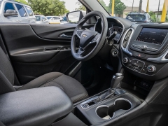 Used 2021  Chevrolet Equinox FWD 4dr LT w&sol;1LT at A Motors Sales & Finance near San Antonio&comma; TX