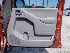 Used 2017  Nissan Frontier 2WD Crew Cab SV at A Motors Sales & Finance near San Antonio&comma; TX