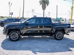 Used 2025  Toyota Tacoma 2WD TRD Sport Double Cab 5ft Bed AT at A Motors Sales & Finance near San Antonio&comma; TX