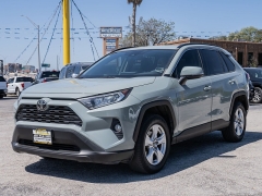 Used 2019  Toyota RAV4 4d SUV FWD XLE at A Motors Sales & Finance near San Antonio&comma; TX