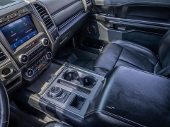 Used 2020  Ford Expedition 4d SUV 2WD XLT at A Motors Sales & Finance near San Antonio&comma; TX