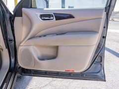 Used 2014  Nissan Pathfinder 4d SUV 4WD SL at A Motors Sales & Finance near San Antonio&comma; TX