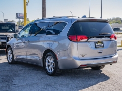 Used 2020  Chrysler Pacifica 4d Wagon Limited at A Motors Sales & Finance near San Antonio, TX