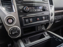 Used 2017  Nissan Titan 4WD Crew Cab SV at A Motors Sales & Finance near San Antonio&comma; TX