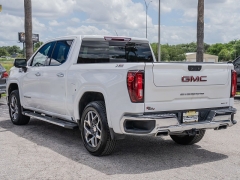 Used 2022  GMC Sierra 1500 4WD Crew Cab 157" SLT at A Motors Sales & Finance near San Antonio&comma; TX