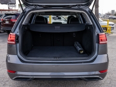 Used 2018  Volkswagen Golf SportWagen 4d Wagon TSI SE at A Motors Sales & Finance near San Antonio&comma; TX