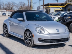 Used 2013  Volkswagen Beetle 2d Convertible 2&period;5L at A Motors Sales & Finance near San Antonio&comma; TX
