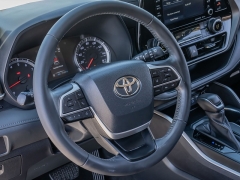 Used 2022  Toyota Highlander LE FWD at A Motors Sales & Finance near San Antonio&comma; TX