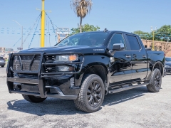 Used 2020  Chevrolet Silverado 1500 2WD Crew Cab Custom at A Motors Sales & Finance near San Antonio&comma; TX