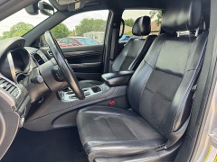 Used 2019 Jeep Grand Cherokee 4d SUV 2WD Laredo Altitude at A Motors Sales & Finance near San Antonio, TX