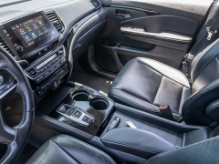 Used 2019  Honda Pilot 4d SUV FWD Touring 8-Passenger at A Motors Sales & Finance near San Antonio&comma; TX