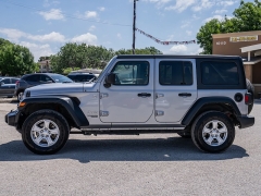 Used 2018  Jeep Wrangler Unlimited 4d SUV 4WD Sport at A Motors Sales & Finance near San Antonio&comma; TX
