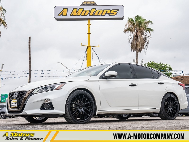 Used 2019  Nissan Altima 4d Sedan FWD 2&period;5L SV at A Motors Sales & Finance near San Antonio&comma; TX