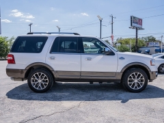 Used 2017 Ford Expedition 4d SUV 4WD King Ranch at A Motors Sales & Finance near San Antonio, TX