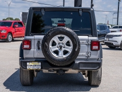 Used 2018  Jeep Wrangler Unlimited 4d SUV 4WD Sport at A Motors Sales & Finance near San Antonio&comma; TX