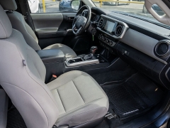 Used 2017 Toyota Tacoma 4WD Access Cab TRD Off-Road at A Motors Sales & Finance near San Antonio, TX