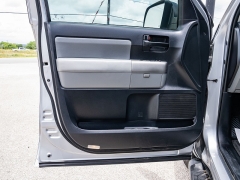 Used 2017  Toyota Sequoia 4d SUV RWD SR5 at A Motors Sales & Finance near San Antonio&comma; TX