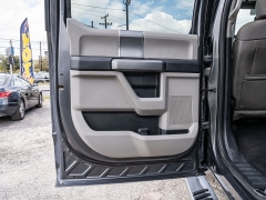 Used 2019  Ford Super Duty F-250 4WD Crew Cab XLT at A Motors Sales & Finance near San Antonio, TX