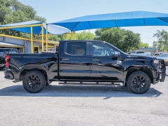 Used 2020  Chevrolet Silverado 1500 2WD Crew Cab Custom at A Motors Sales & Finance near San Antonio&comma; TX
