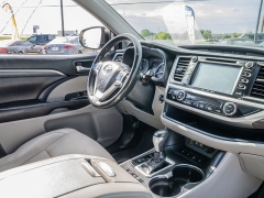 Used 2017 Toyota Highlander 4d SUV AWD Limited at A Motors Sales & Finance near San Antonio, TX