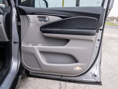 Used 2016  Honda Pilot 4d SUV FWD Touring at A Motors Sales & Finance near San Antonio&comma; TX