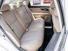 Used 2015  Nissan Altima 4d Sedan SL 3&period;5L at A Motors Sales & Finance near San Antonio&comma; TX
