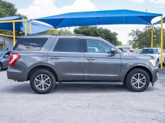 Used 2020  Ford Expedition 4d SUV 2WD XLT at A Motors Sales & Finance near San Antonio&comma; TX