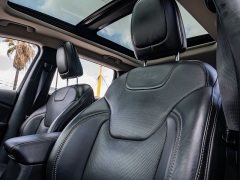 Used 2016  Jeep Cherokee 4d SUV 4WD Limited V6 at A Motors Sales & Finance near San Antonio&comma; TX