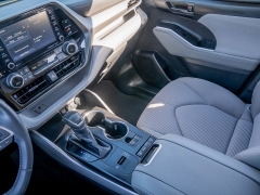 Used 2020  Toyota Highlander 4d SUV FWD LE at A Motors Sales & Finance near San Antonio, TX