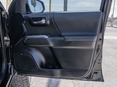 Used 2017  Toyota Tacoma 4WD Double Cab TRD Off-Road Auto at A Motors Sales & Finance near San Antonio&comma; TX