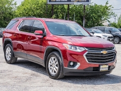 Used 2020  Chevrolet Traverse 4d SUV FWD LT Cloth w&sol;1LT at A Motors Sales & Finance near San Antonio&comma; TX