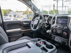 Used 2019  Chevrolet Silverado 1500 2WD Crew Cab LT at A Motors Sales & Finance near San Antonio&comma; TX