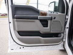 Used 2018  Ford F-150 2WD SuperCrew Lariat 5 1&sol;2 at A Motors Sales & Finance near San Antonio&comma; TX