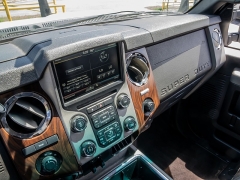 Used 2016  Ford Super Duty F-350 4WD Crew Cab Lariat DRW Longbed at A Motors Sales & Finance near San Antonio&comma; TX