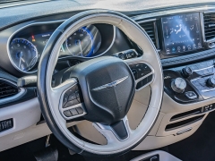 Used 2020  Chrysler Pacifica 4d Wagon Limited at A Motors Sales & Finance near San Antonio, TX