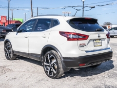 Used 2020  Nissan Rogue Sport 4d SUV FWD SL at A Motors Sales & Finance near San Antonio&comma; TX