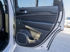 Used 2020  Jeep Grand Cherokee 4d SUV 2WD Overland High Altitude at A Motors Sales & Finance near San Antonio, TX