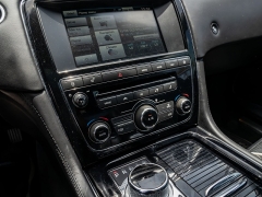 Used 2015  Jaguar XJL 4d Sedan Portfolio at A Motors Sales & Finance near San Antonio&comma; TX