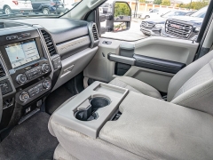 Used 2019  Ford Super Duty F-250 4WD Crew Cab XLT at A Motors Sales & Finance near San Antonio, TX
