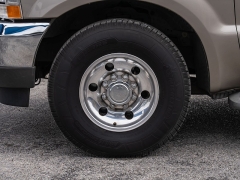 Used 2004  Ford Super Duty F-250 2WD Crew Cab XL at A Motors Sales & Finance near San Antonio, TX