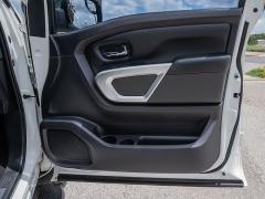 Used 2017  Nissan Titan 4WD Crew Cab SV at A Motors Sales & Finance near San Antonio&comma; TX