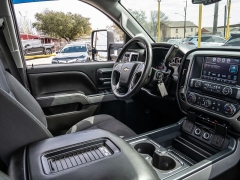 Used 2018  Chevrolet Silverado 2500 4WD Crew Cab LT at A Motors Sales & Finance near San Antonio&comma; TX