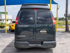 Used 2017  Chevrolet Express Van 2500 Van at A Motors Sales & Finance near San Antonio&comma; TX