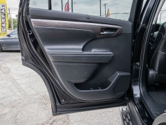 Used 2022  Toyota Highlander Platinum FWD at A Motors Sales & Finance near San Antonio&comma; TX